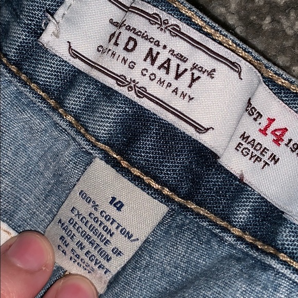 Old Navy Tie-able Shorts - Picture 3 of 3